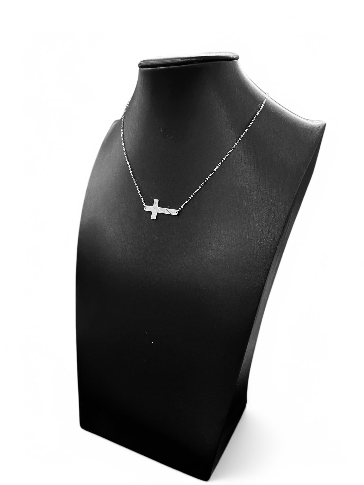 Illusion Cross mini necklace