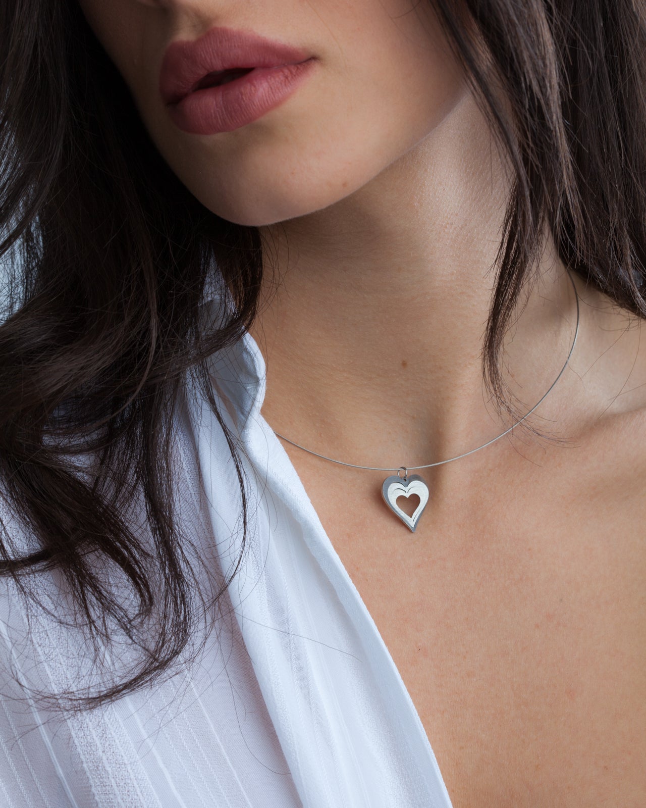 Illusion Love Heart Steel Wire Necklace - Main Image