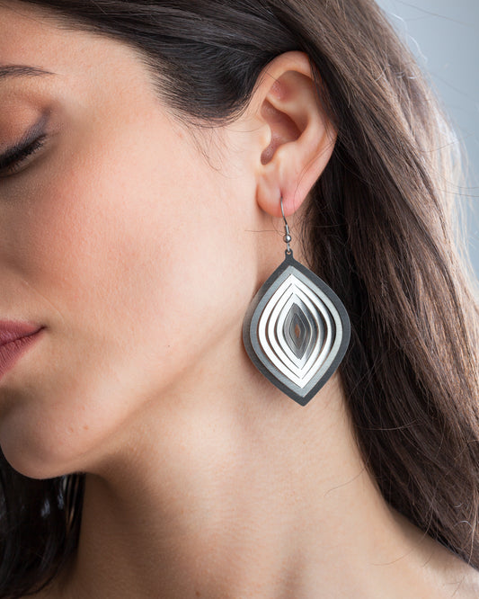 Σκουλαρίκια Illusion Leaf