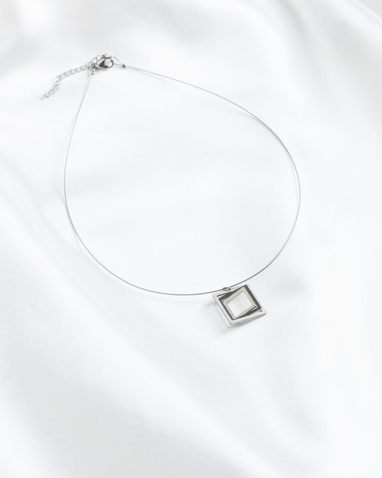 Illusion Square steel wire necklace