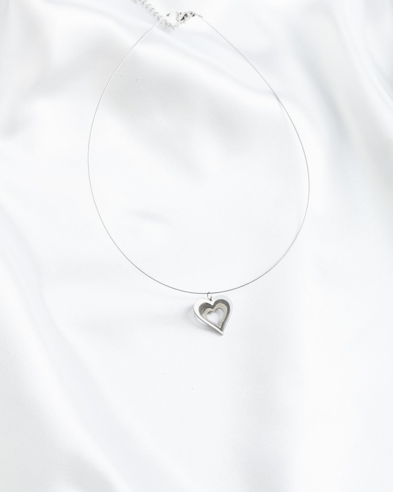 Illusion Love Heart Steel Wire Necklace