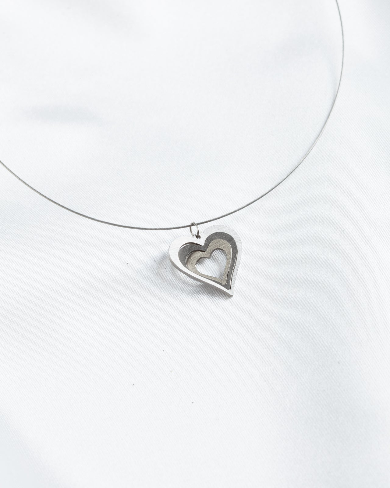 Illusion Love Heart Steel Wire Necklace