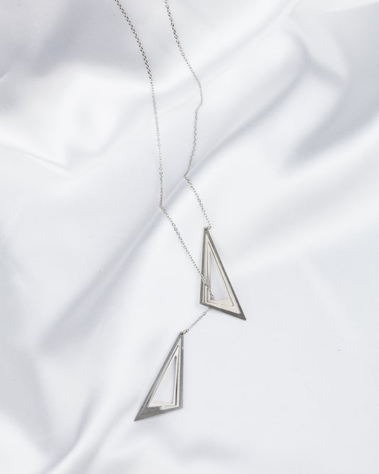 Κρεμαστό χωρίς κούμπωμα Illusion Assymetric Triangles