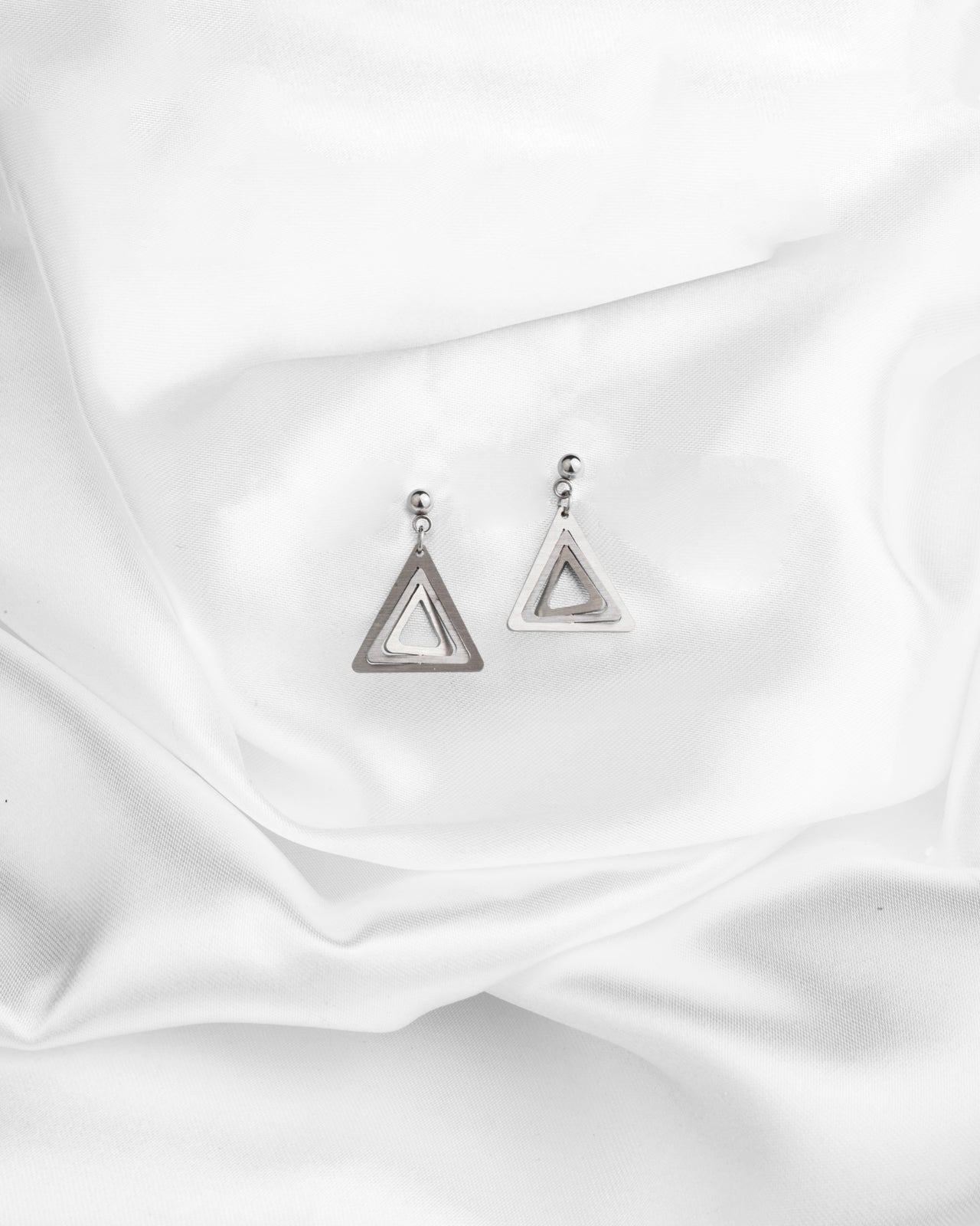 Illusion Triangles mini earrings