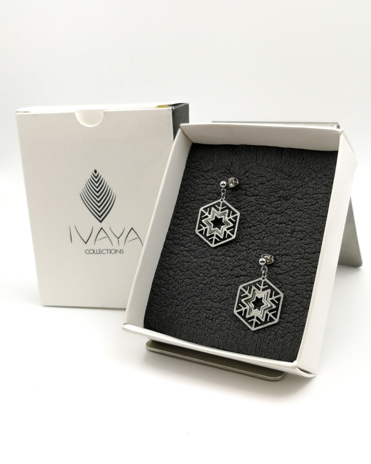 Illusion Snowflake mini earrings